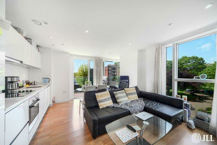 1 Bedroom Apartment To Rent In Residence Tower, London, N4
