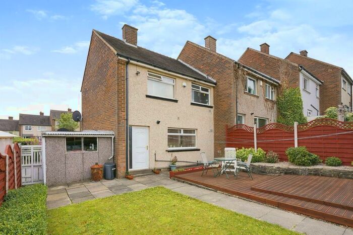 3 Bedroom End Of Terrace House For Sale In Brocklesby Drive, Allerton, Bradford, BD15