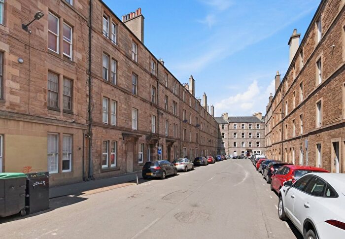 1 Bedroom Flat For Sale In () Drumdryan Street, Tollcross, Edinburgh, EH3