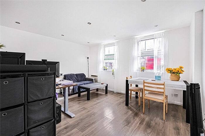 1 Bedroom Flat To Rent In Westminster Bridge Road, London, SE1