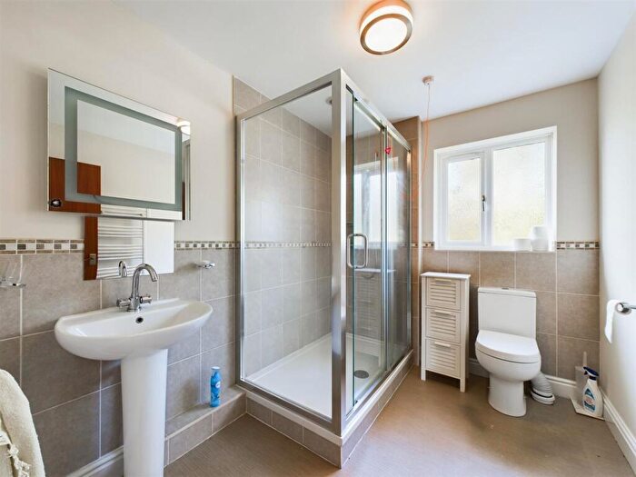 2 Bedroom Bungalow For Sale In Holly Bank Close, Oakerthorpe, Alfreton, DE55