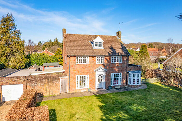3 Bedroom Detached House For Sale In The Slype, Wheathampstead, St. Albans, Hertfordshire, AL4