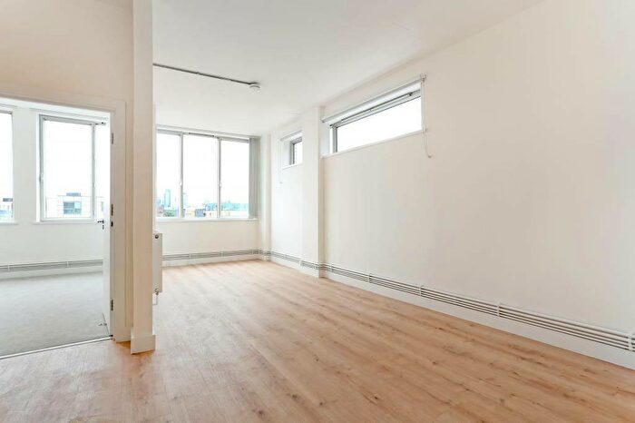 2 Bedroom Flat To Rent In Ability Plaza, Arbutus Street, London, E8