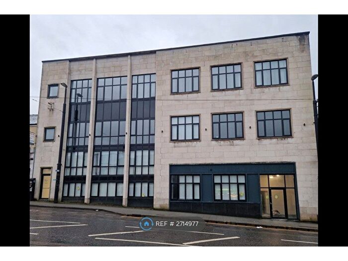 1 Bedroom Flat To Rent In Drake Street, Rochdale, OL16