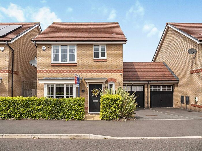 3 Bedroom Detached House For Sale In Stephenson Grove, Rainhill., L35