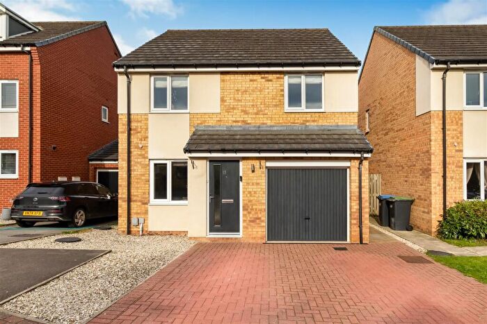 3 Bedroom Detached House For Sale In Bluestone Close, Newton Aycliffe, DL5