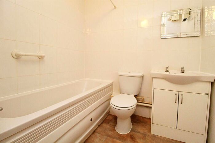1 Bedroom Retirement Property To Rent In Homeport House, - Hoghton Street, Southport, PR9