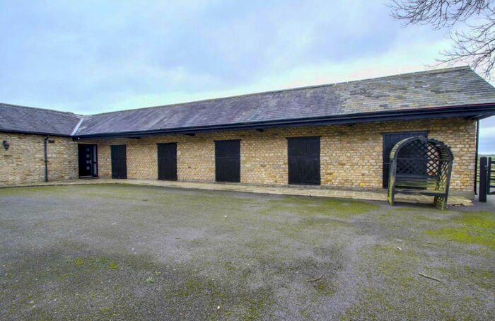 Studio To Rent In Cosgrove, Milton Keynes, MK19