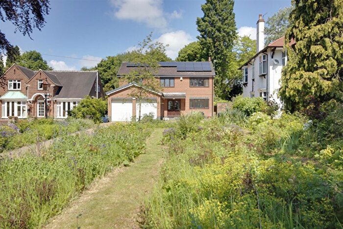 4 Bedroom Detached House For Sale In Ferriby High Road, North Ferriby, HU14