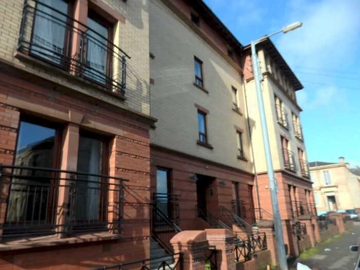 2 Bedroom Apartment To Rent In Carnarvon Street, Main Door, G3