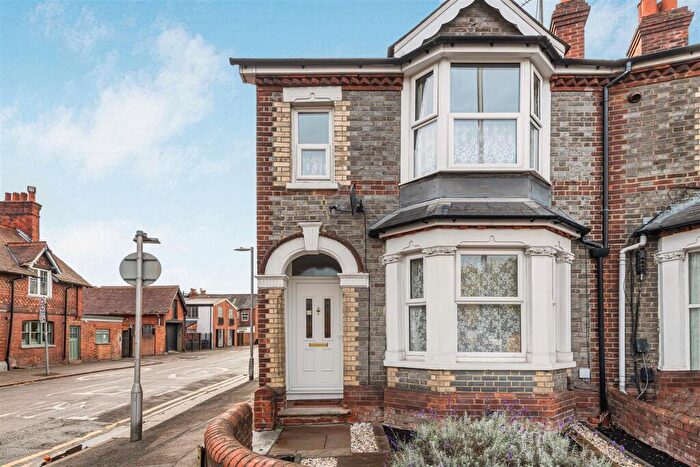 4 Bedroom End Of Terrace House For Sale In Caversham Road, Reading, RG1