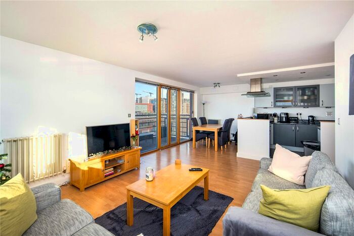 2 Bedroom Flat To Rent In Western Beach Apartments, Hanover Avenue, London, E16