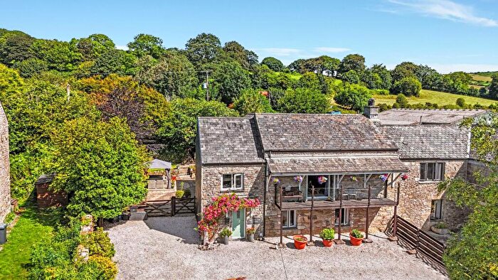 5 Bedroom Semi Detached House For Sale In Trecarne, Liskeard, PL14