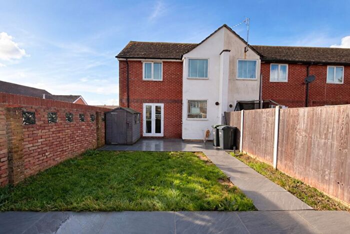 2 Bedroom End Of Terrace House For Sale In Prideaux-Brune Avenue, Gosport, PO13