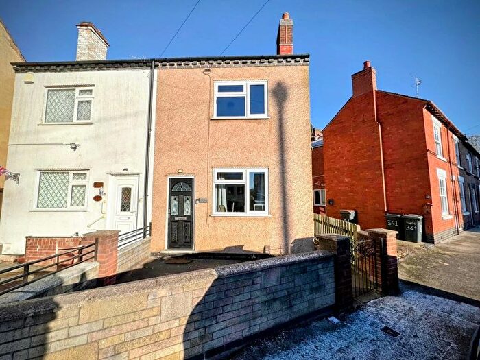 3 Bedroom Semi-Detached House For Sale In Heath End Road, Nuneaton, CV10