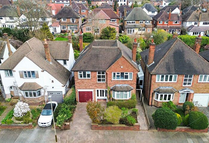 4 Bedroom Detached House For Sale In Shirley Avenue, Stoneygate, Leicester, LE2