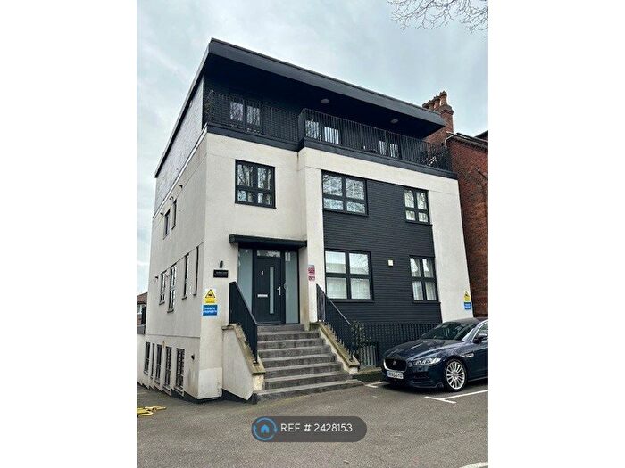 1 Bedroom Flat To Rent In Qube Court, London, SE12