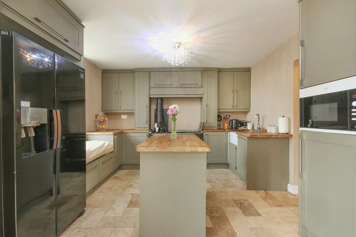 3 Bedroom Semi-Detached House For Sale In Byrkley Cottages, Rangemore, DE13