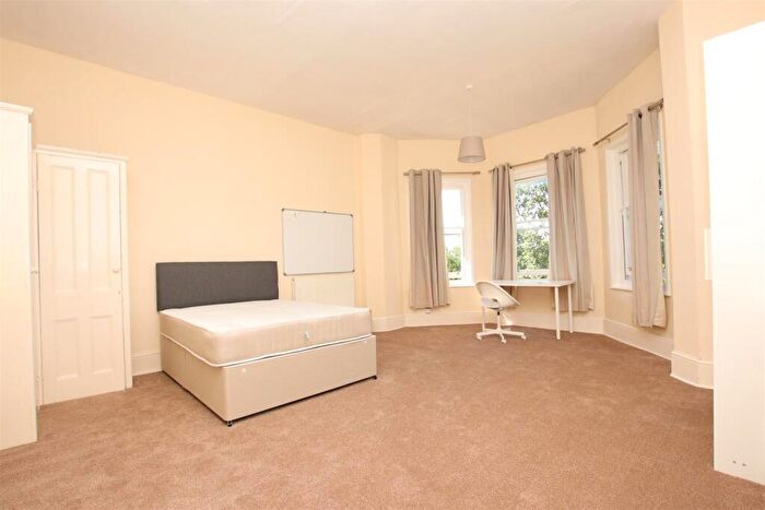 5 Bedroom Flat To Rent In Hillstead House, Weston Park East, Bath, BA1