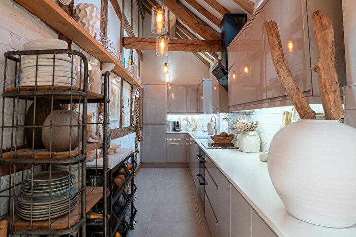 3 Bedroom Barn Conversion For Sale In Halesend Grittles End Storridge Malvern, Worcestershire, WR13