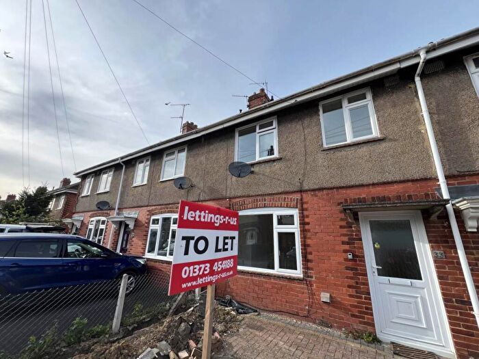 3 Bedroom House To Rent In Orchard Road, Trowbridge, BA14