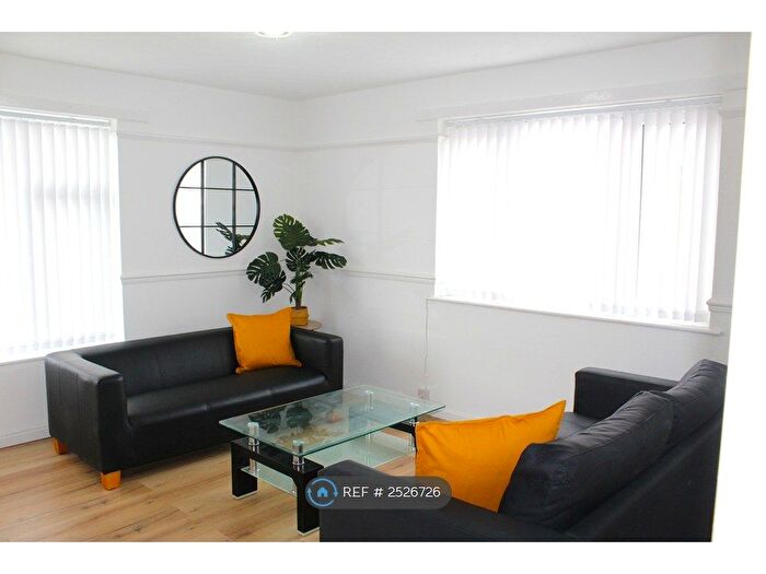 3 Bedroom Flat To Rent In Stanley Road, Liverpool, L5