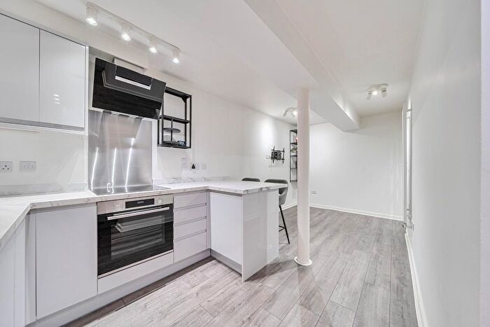 1 Bedroom Flat To Rent In Doris Edith Court, St. Andrews Road, Southsea, PO5