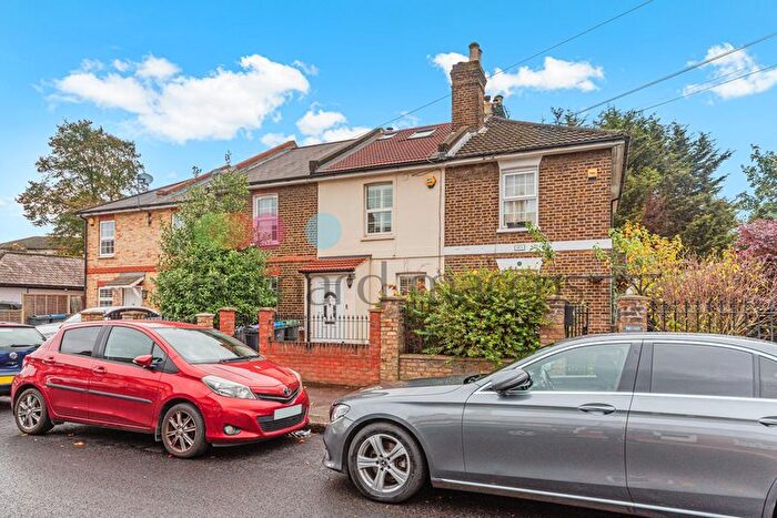 2 Bedroom Property To Rent In Colliers Water Lane, Thornton Heath, CR7