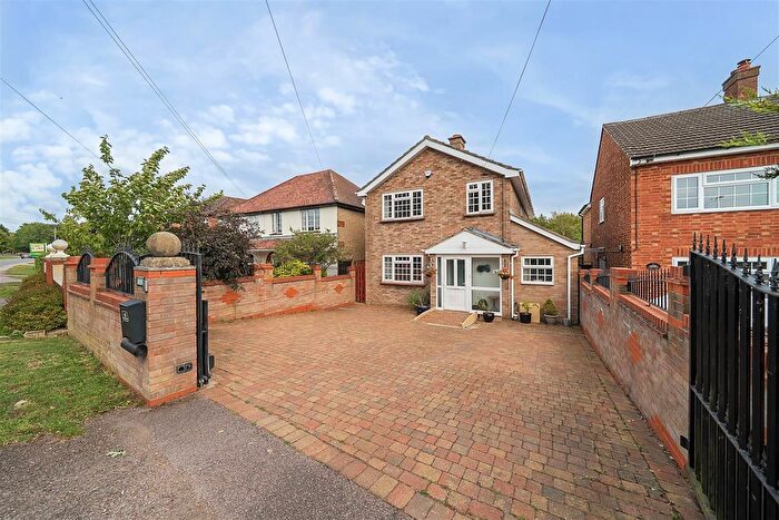 4 Bedroom Detached House For Sale In Box End Road, Kempston, MK43