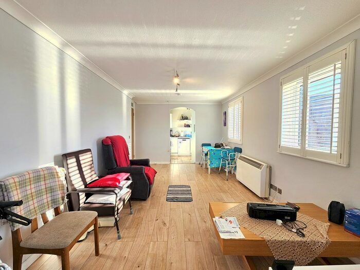 1 Bedroom Flat To Rent In Diploma Avenue, East Finchley, London, N2