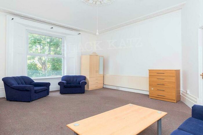 4 Bedroom Flat To Rent In Camden Road, N7