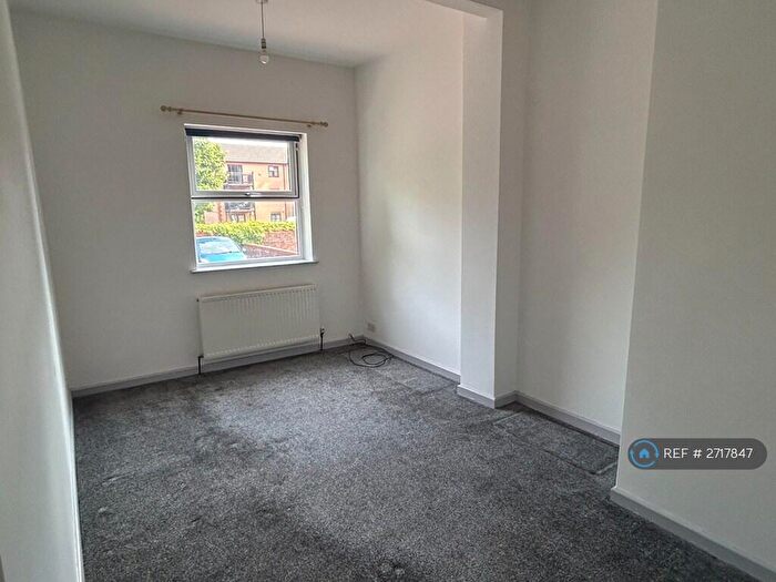 1 Bedroom Flat To Rent In Old Lansdowne Road, Manchester, M20