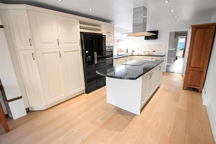 3 Bedroom Detached Bungalow For Sale In Aylmer Grove, Newton Aycliffe, DL5