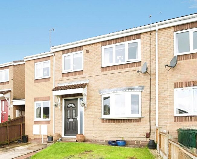 3 Bedroom Semi Detached House For Sale In Oak Park Rise, Barnsley, S70