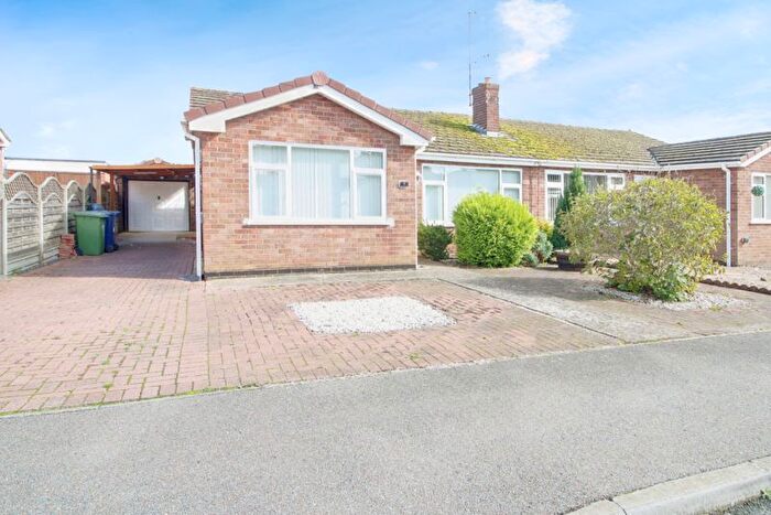 2 Bedroom Bungalow To Rent In Amners Close, Hartford, Huntingdon, PE29