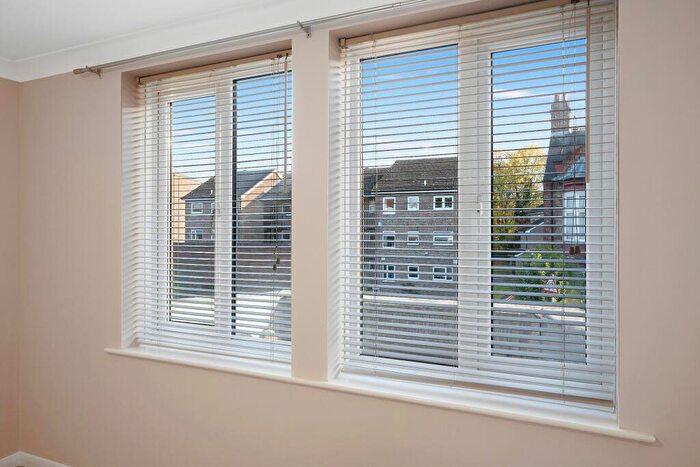 2 Bedroom Apartment For Sale In Victoria House - Coniscliffe Road, DL3