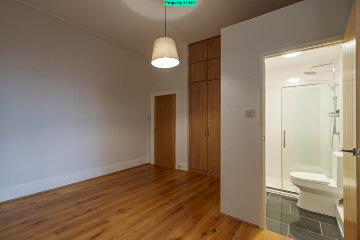 2 Bedroom Flat For Sale In Flat, Alexandra Terrace, Exmouth, EX8