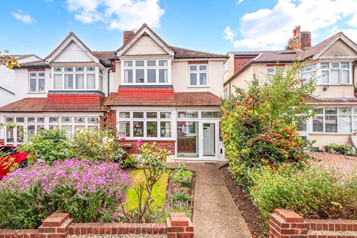 3 Bedroom Semi-Detached House For Sale In Hillcross Avenue, Morden, SM4