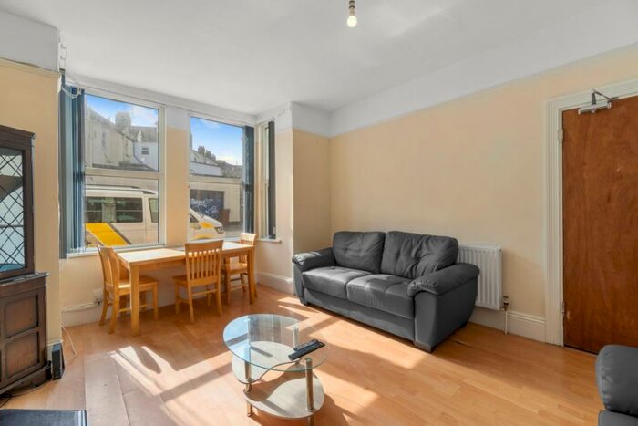 4 Bedroom Terraced House To Rent In Glen Park Avenue, Plymouth, PL4