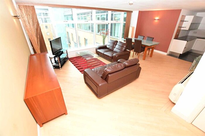 2 Bedroom Flat To Rent In , Whitworth Street West, Southern Gateway, Manchester, M1