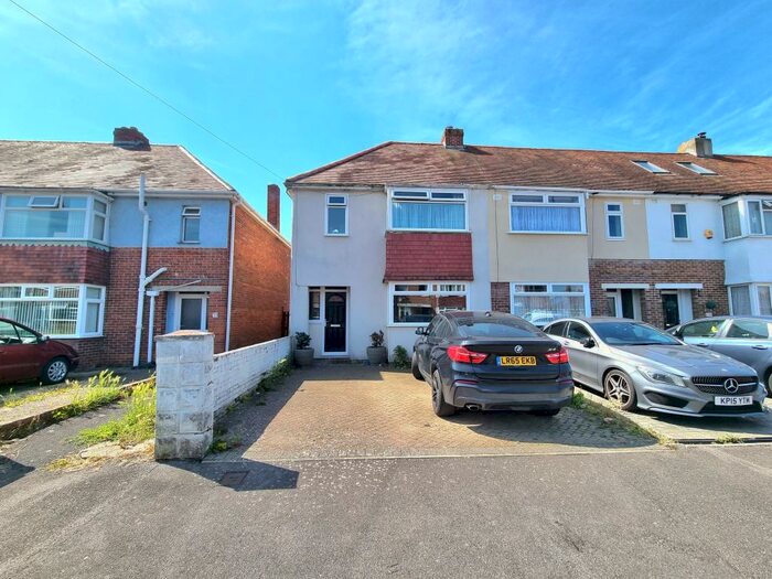 3 Bedroom House To Rent In Dunkeld Road, Gosport, PO12
