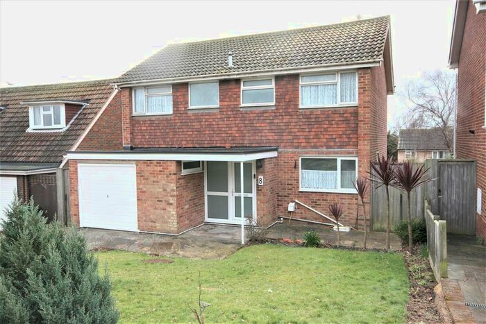 4 Bedroom Detached House To Rent In Ridgewood Gardens, Bexhill-On-Sea, TN40