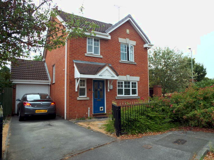 3 Bedroom Detached House To Rent In Brockenhurst Way, Hawkesbury Village, CV6