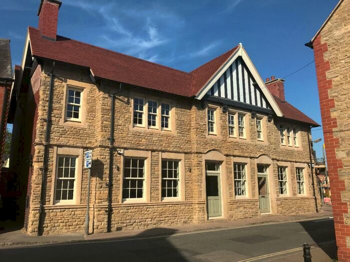 2 Bedroom Apartment To Rent In Silver End, Olney, MK46