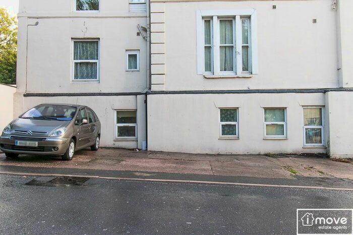 Garage / Parking To Rent In Parking On Avenue Road, Torquay, TQ2