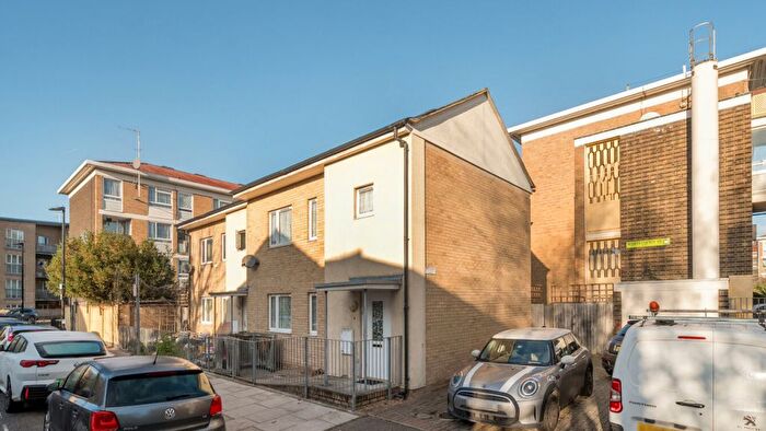 2 Bedroom Semi Detached House For Sale In Whitethorn Street, London, E3