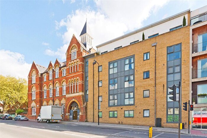 1 Bedroom Flat To Rent In The Old School House, York W, N1
