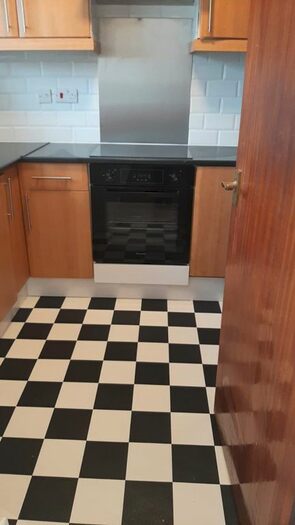 1 Bedroom Flat To Rent In Pittman Gardens, Ilford, IG1