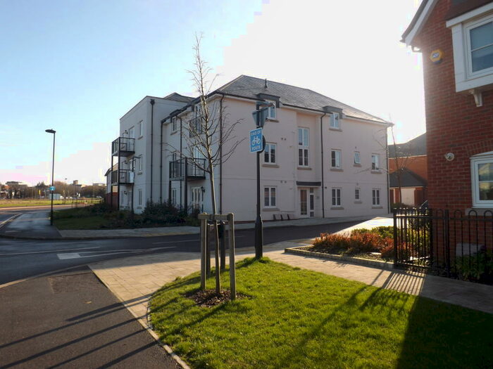 2 Bedroom Apartment To Rent In Fielding House, Berewood, PO7