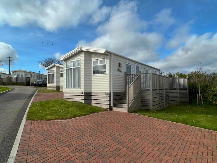2 Bedroom Lodge For Sale In Plot Sea View, Boswinger, St. Austell, PL26